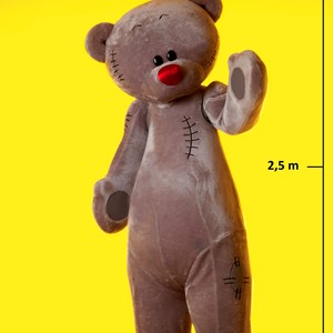 Kinder entertainment: grote knuffelbeer