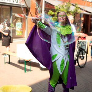 Straattheater | Zeepbellen Elf