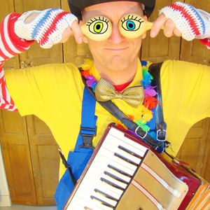Muzikant huren: vrolijke accordeonist