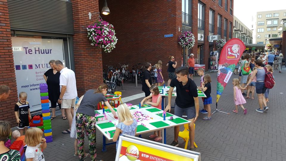 Bouwdag in winkelcentrum groot succes