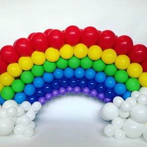 ballonnen regenboog rood geel, groen blauw paars